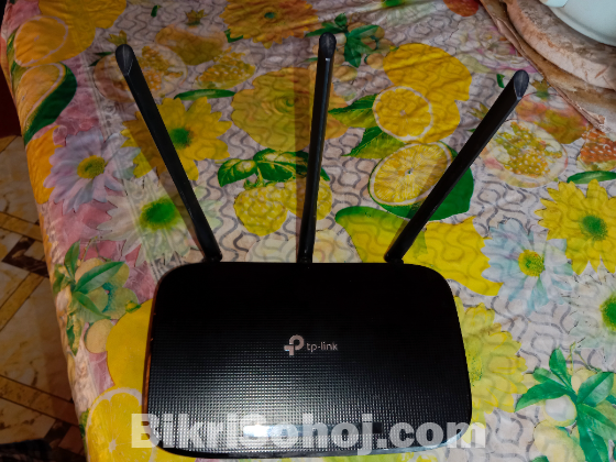 TP-Link router and Onu